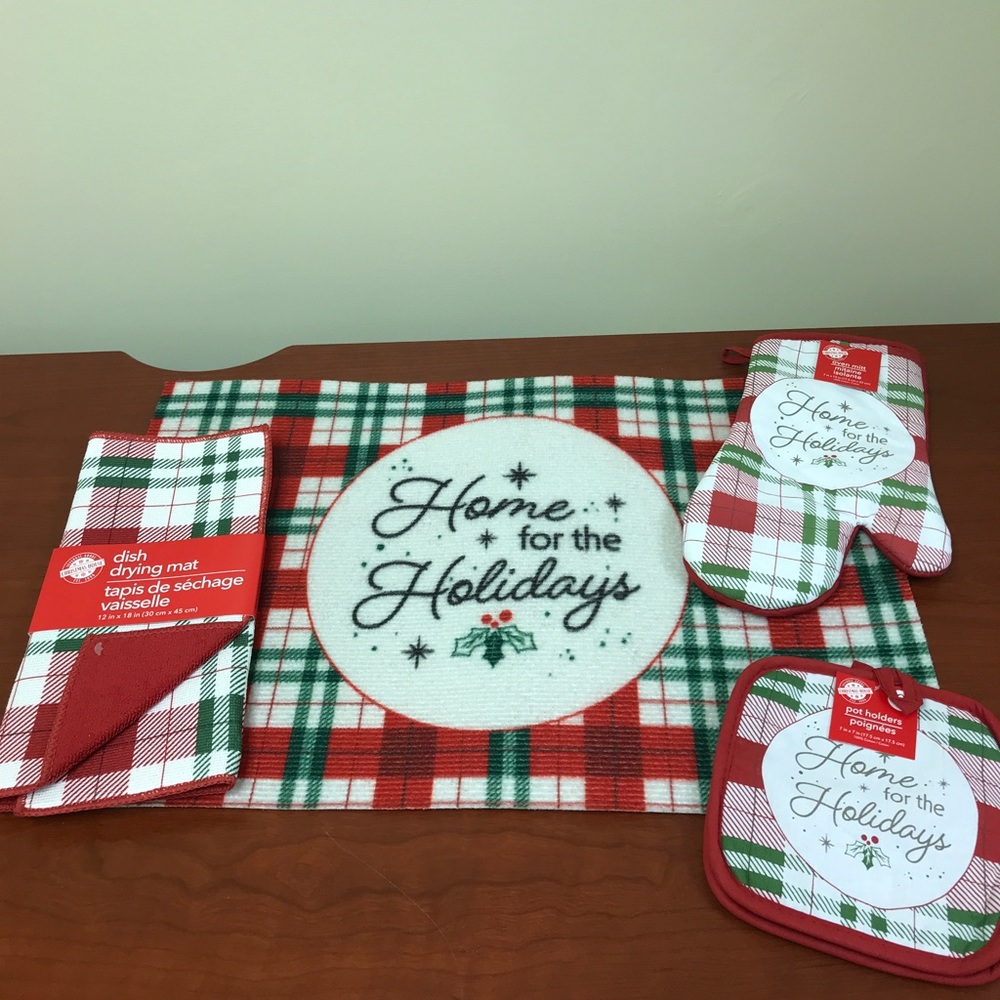Home for the Holidays 5 pc Kitchen Set